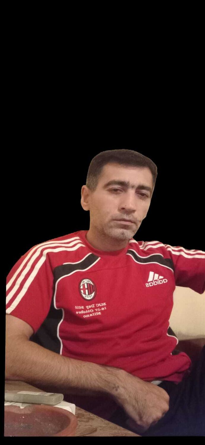  48552550  Rasim, 50 ,    