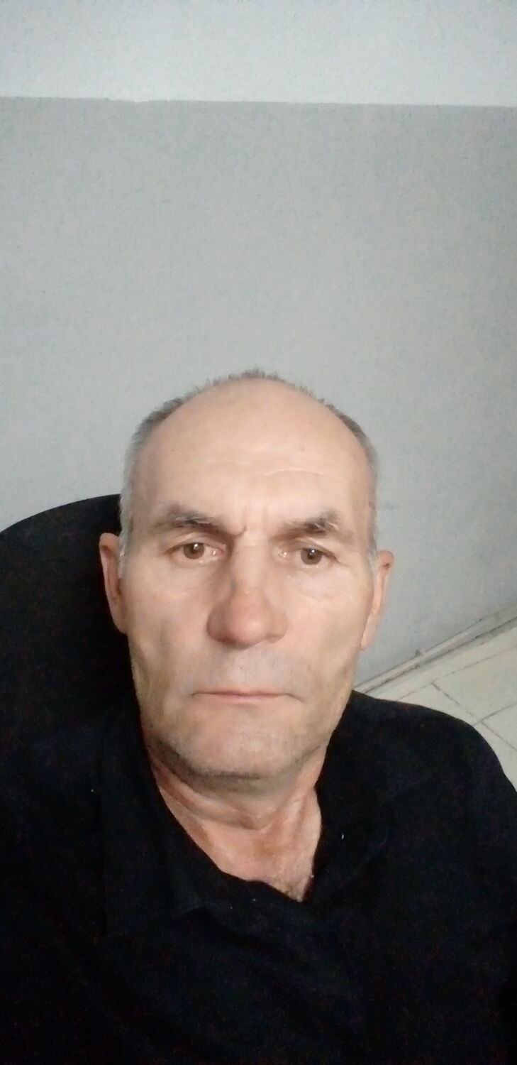  24325640  , 61 ,    