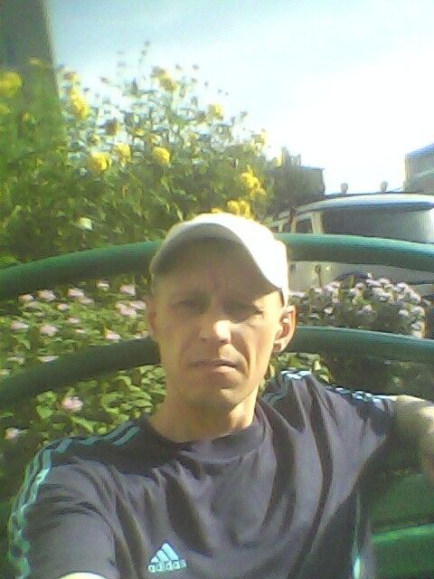  ,   Evgenij, 40 ,  