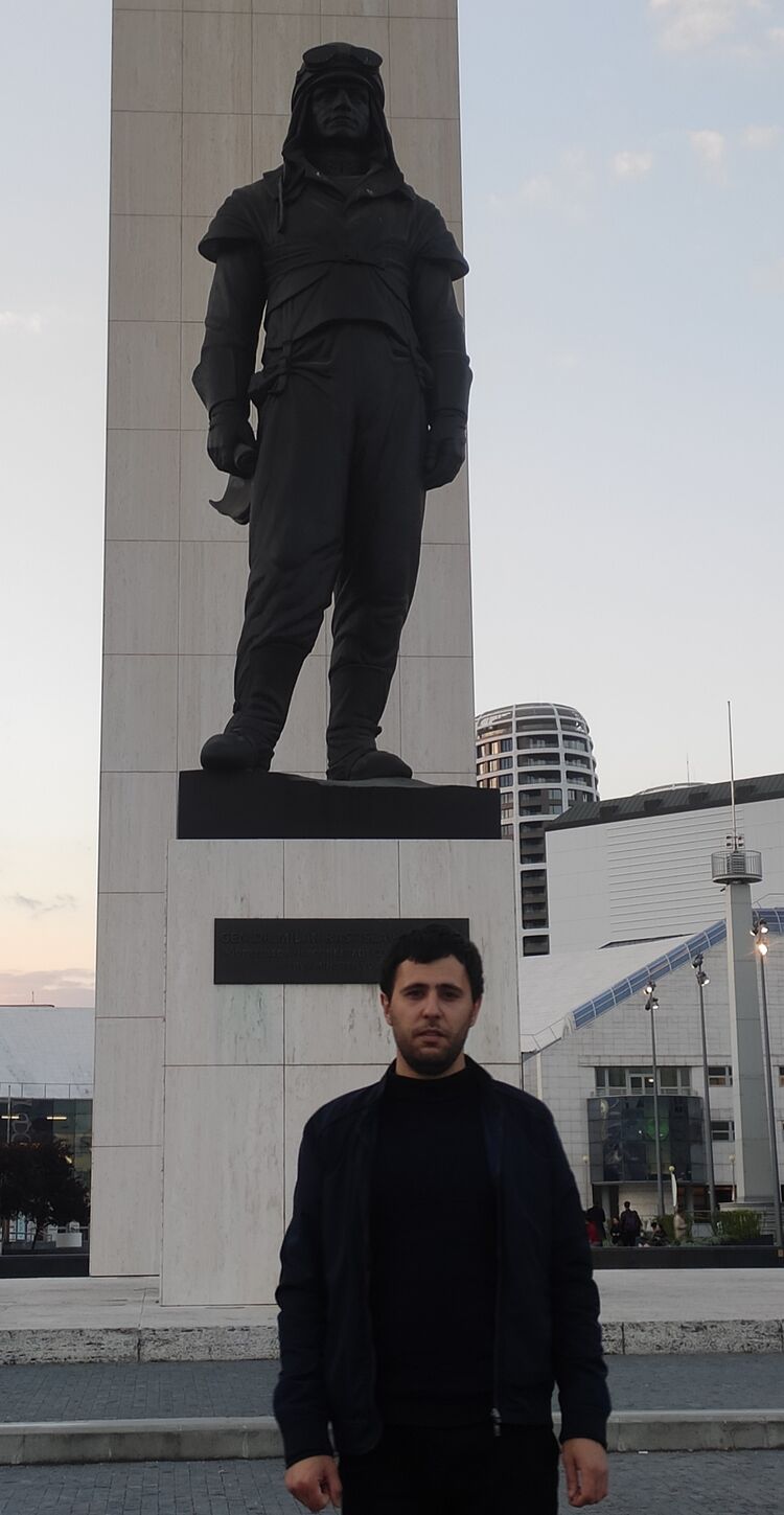  ,   Aram, 32 ,   ,   