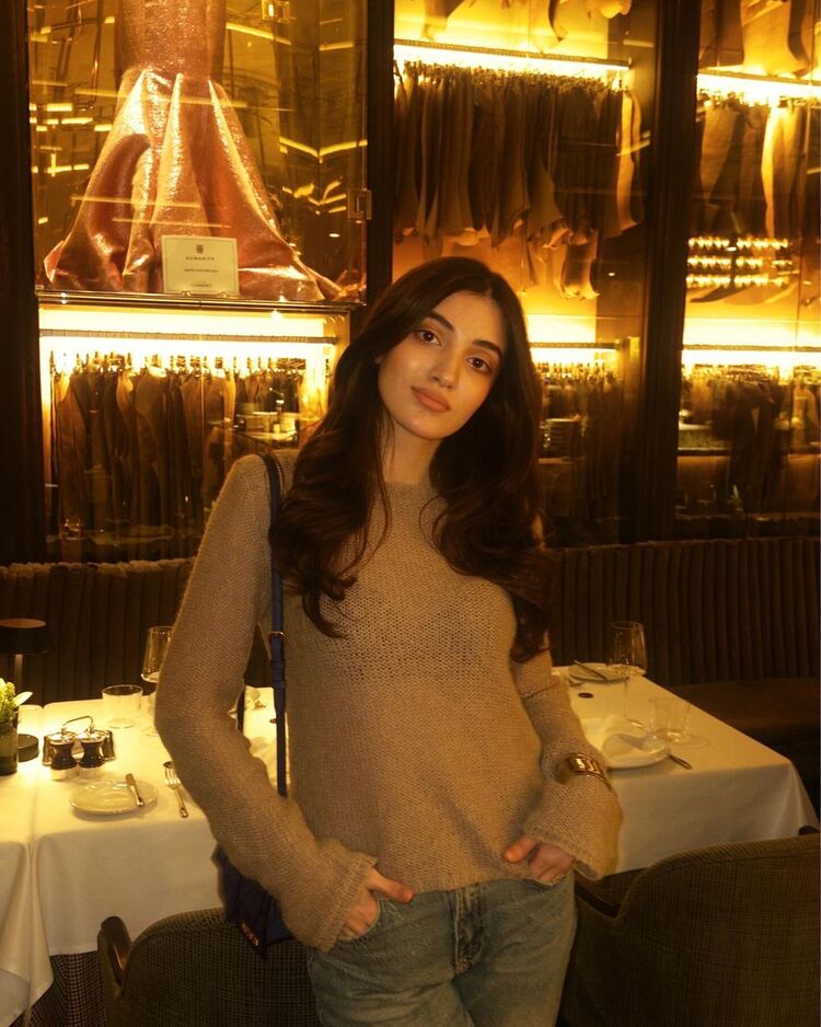  44041750  , 29 ,    -