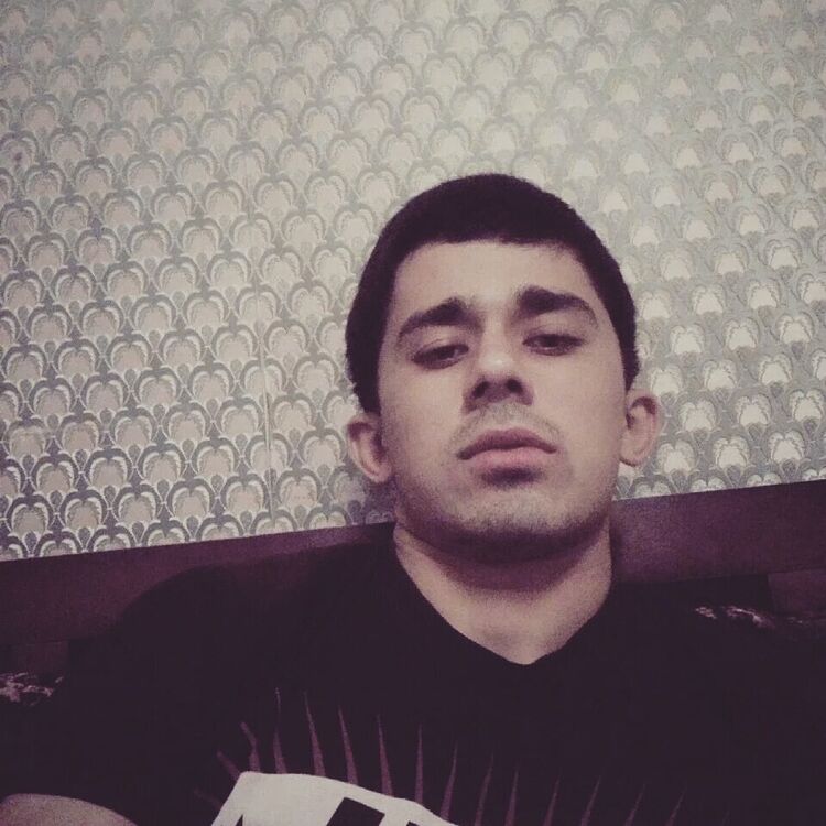  20568070  AZIMOV, 28 ,    