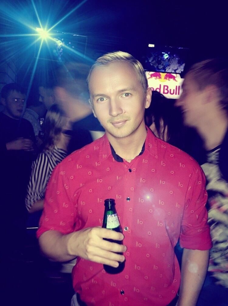  ,   Artem, 41 ,   ,   , c 