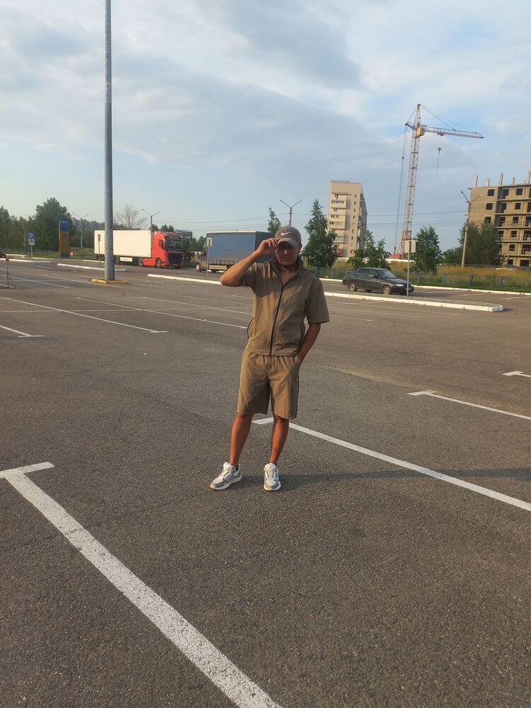  44108870  , 25 ,    