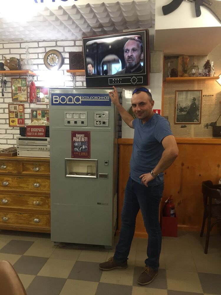  13960220  Alexandr, 42 ,    