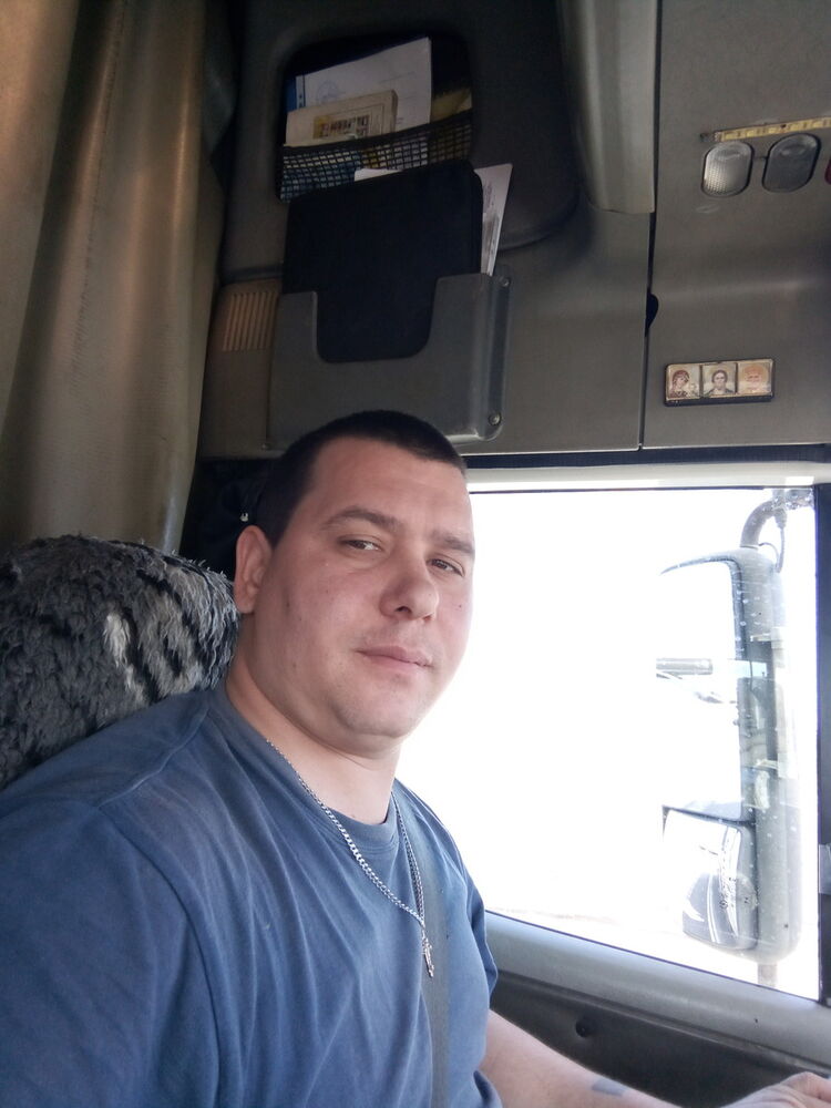  15826790  , 37 ,    