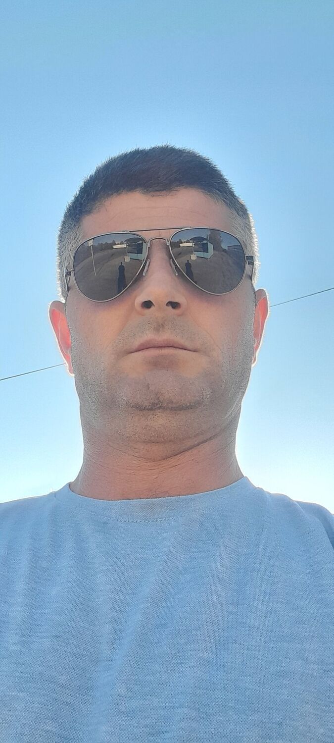  46698440  , 40 ,    