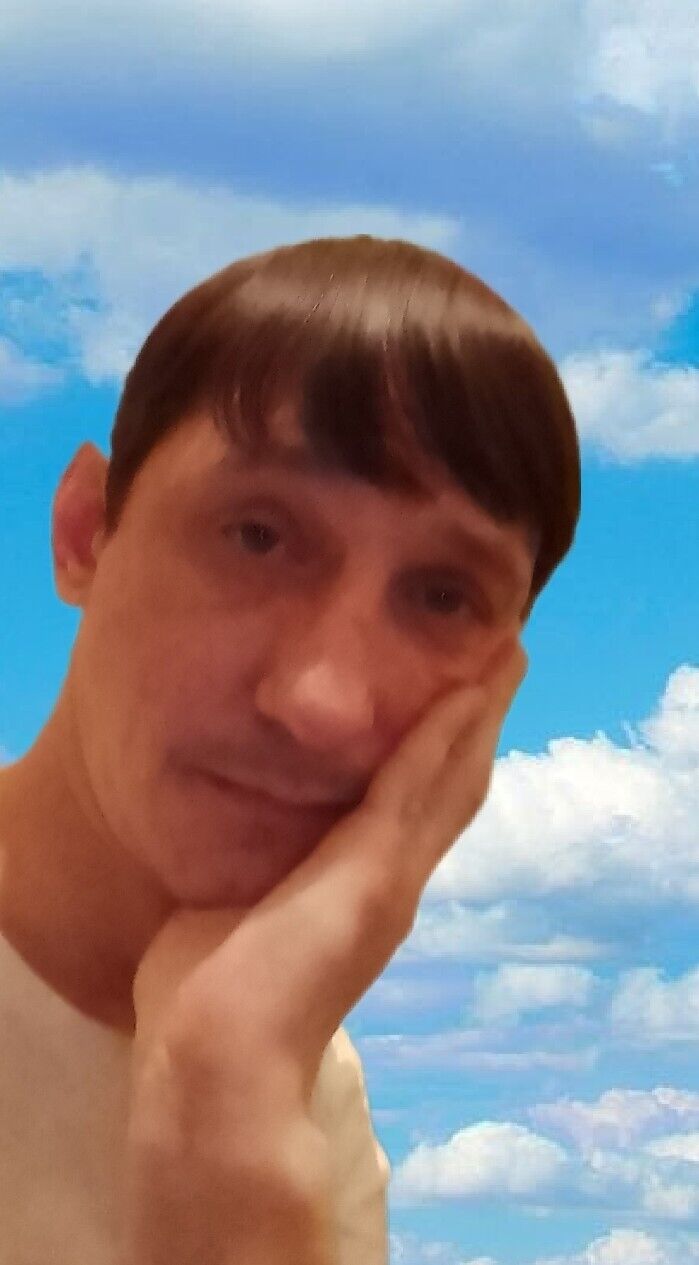  36516990  Michael, 37 ,    