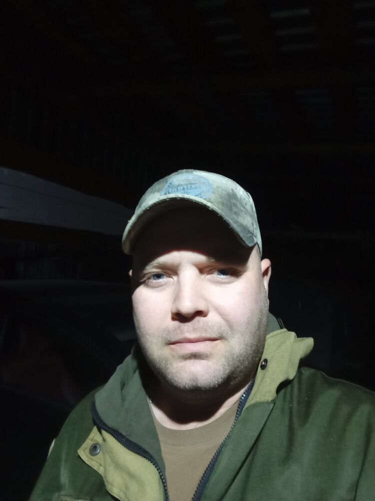  ,   Nikolay, 37 ,   ,   , c , 