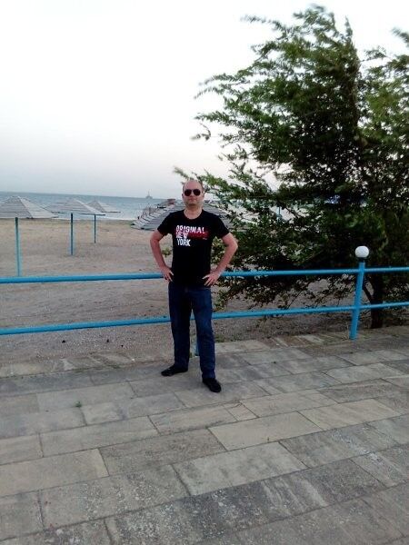  ,   Ilham, 41 ,   ,   , c 