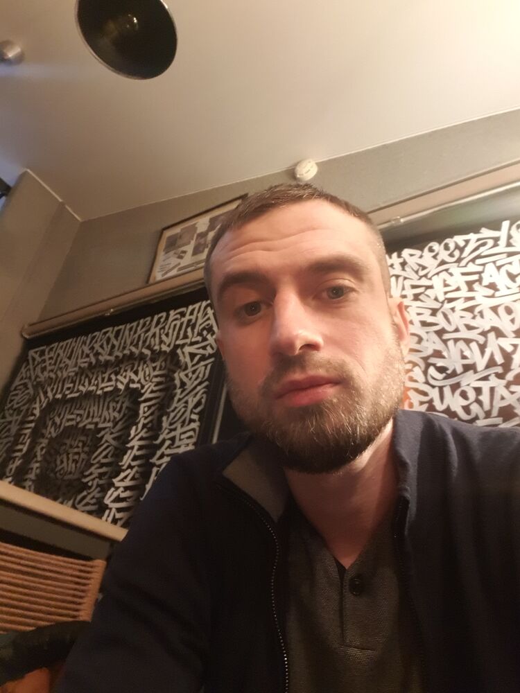  33097780  , 37 ,    