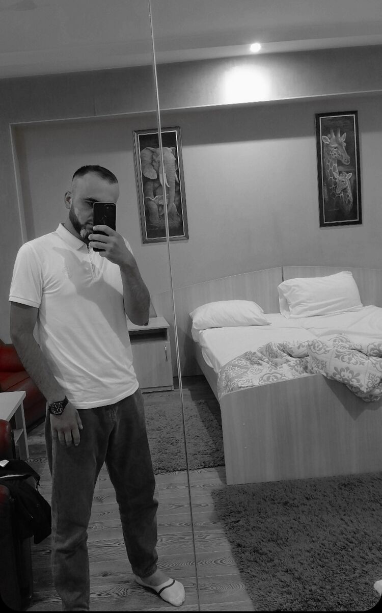  35843850  Ilhom, 23 ,    