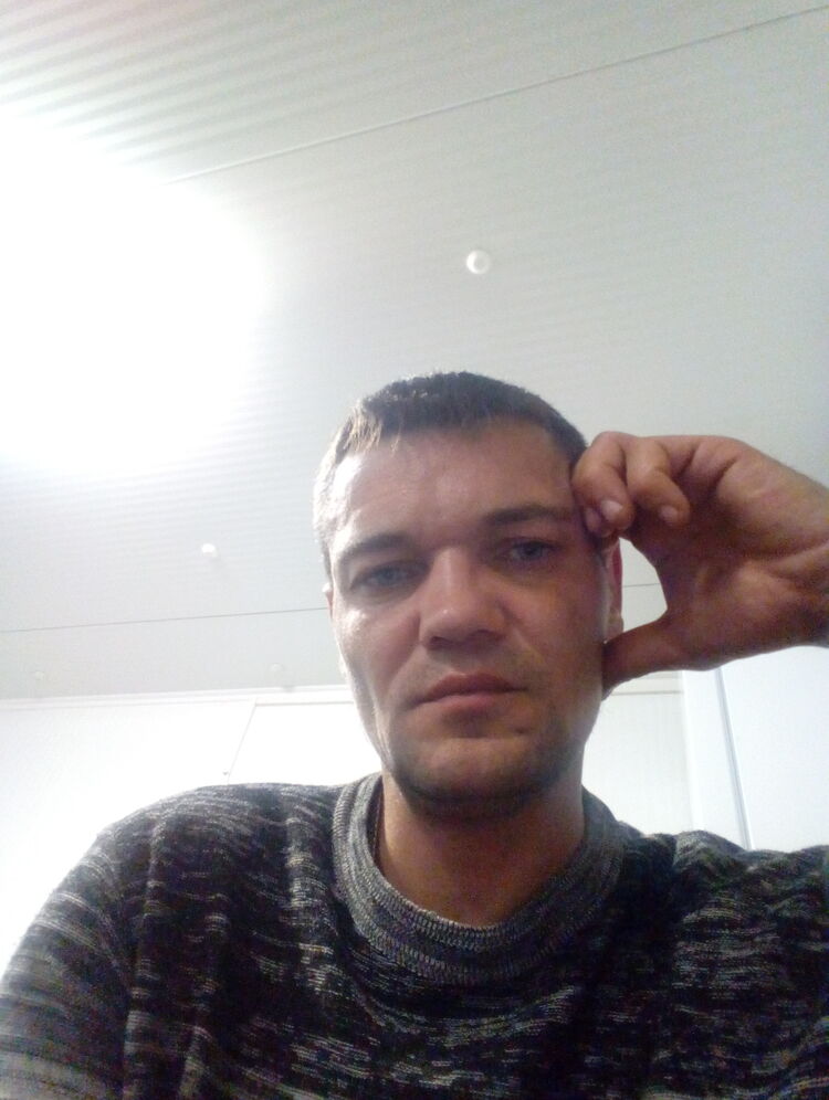  -,   , 44 ,  