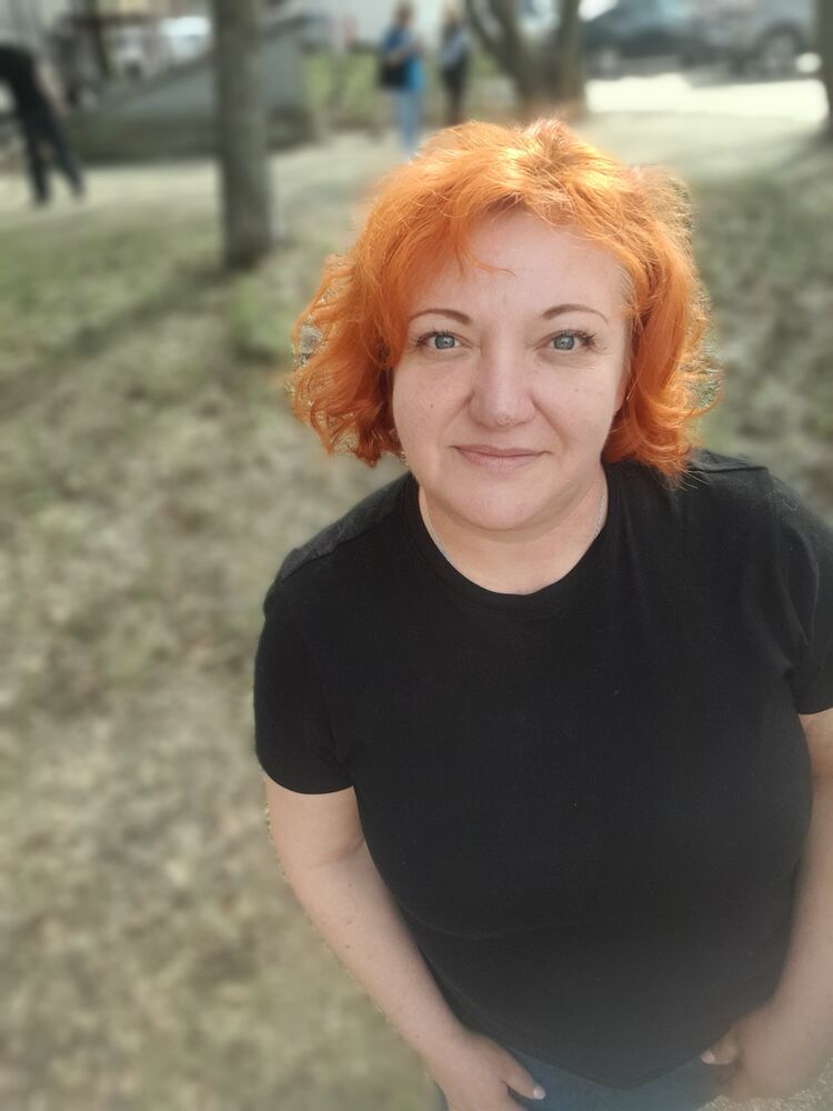  47909430  Olga, 49 ,    