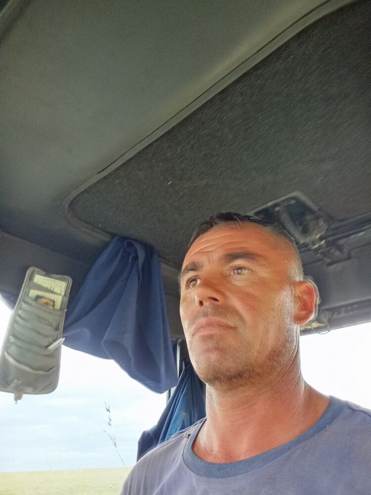  44842300  , 40 ,    