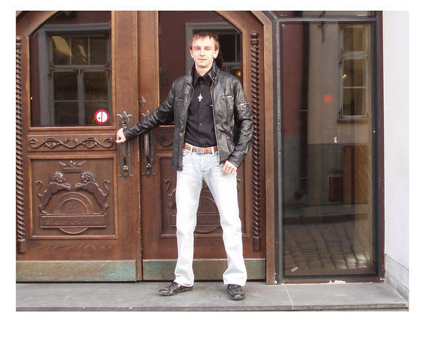  ,   Johny Cage, 31 ,     , c 