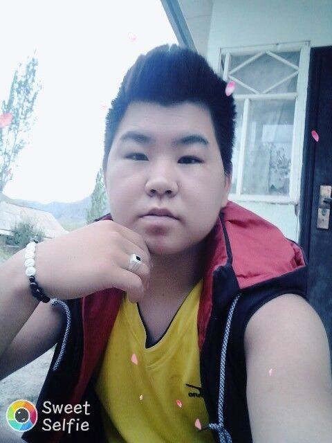  17920300  Sadyr, 31 ,    