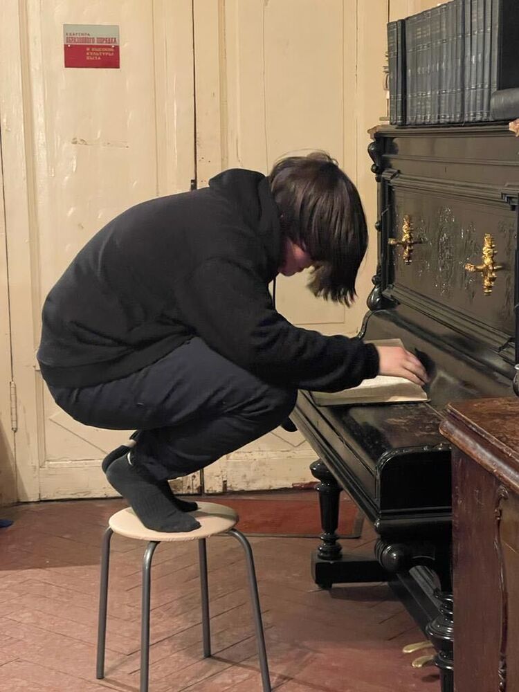  30786490  , 22 ,    -