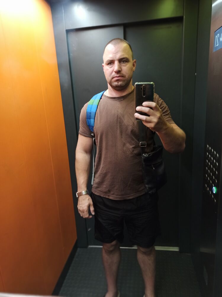  ,   Dima, 44 ,   ,   , c , 