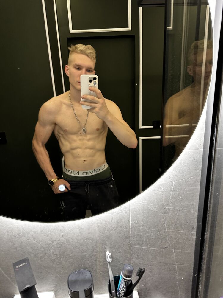  35715260  , 27 ,    -