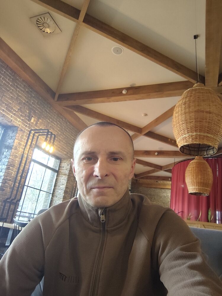  ,   Eduard, 42 ,   ,   