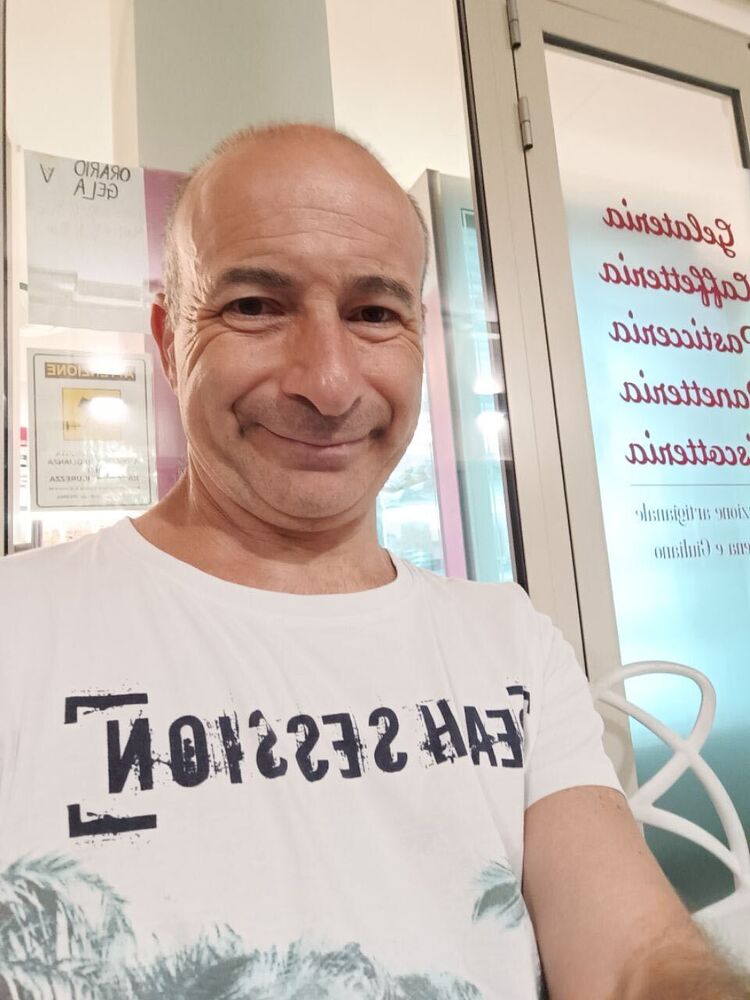 ���� 55781860 ������� Yvon, 53 ����, ���� ���������� � Cheraga