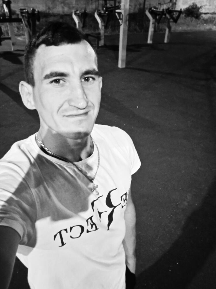  39168250  Nikolay, 31 ,    
