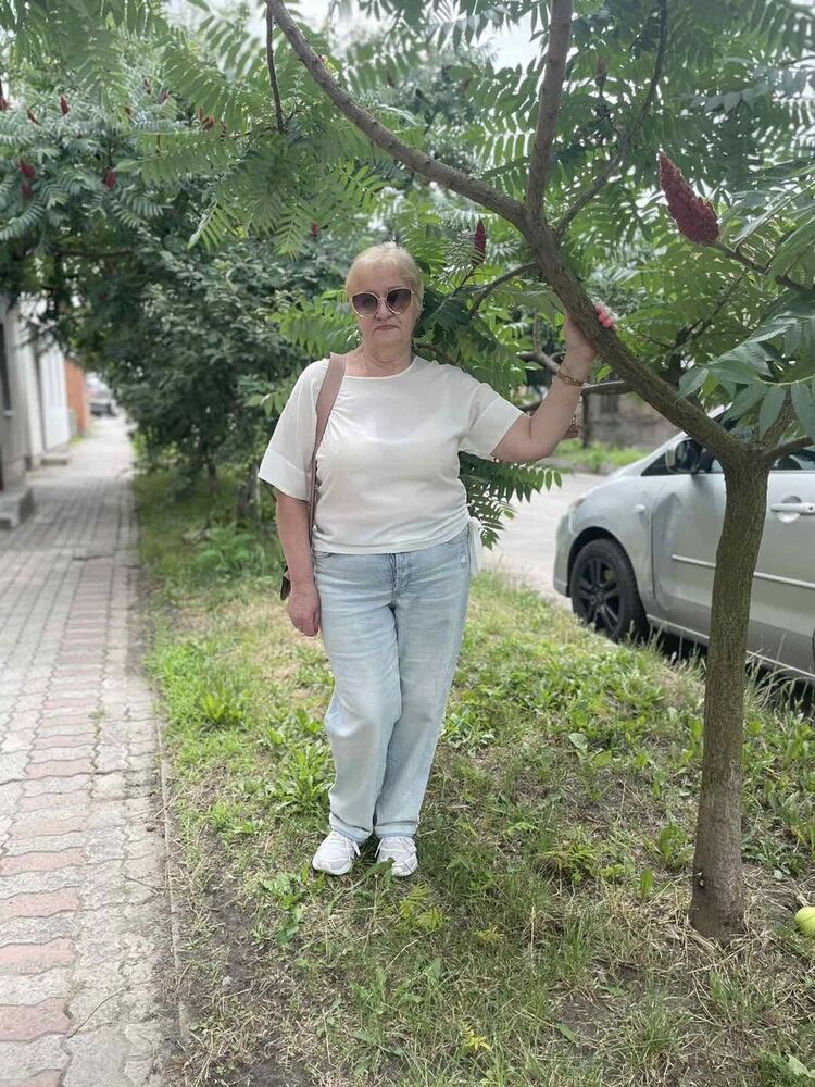  44363290  Iren, 67 ,    
