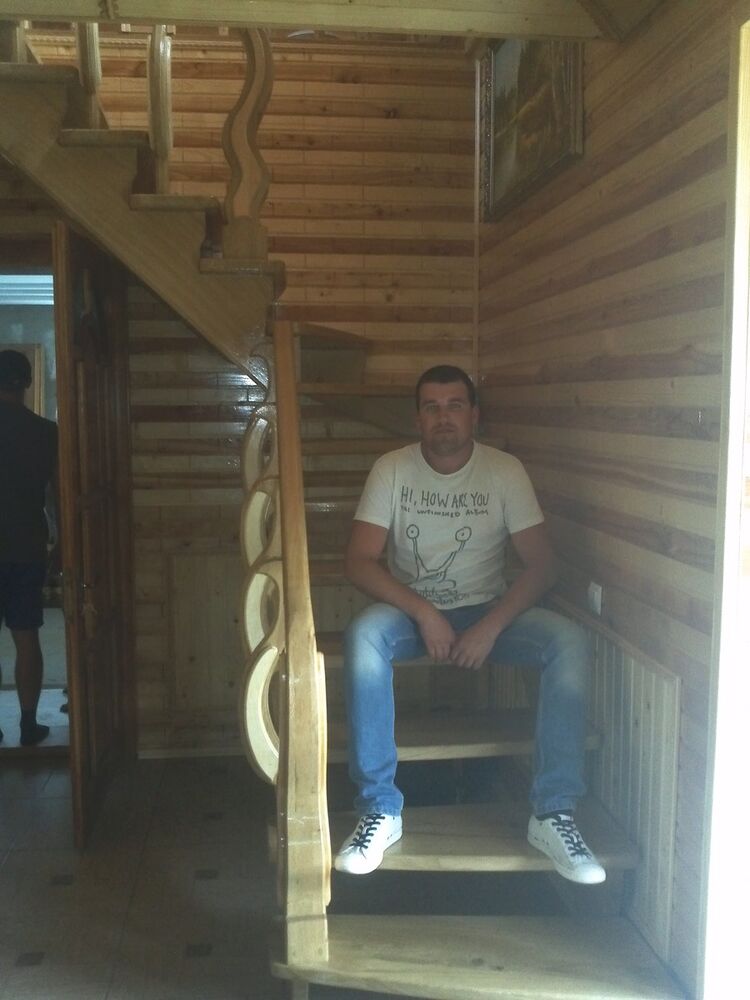  8280590  NikaG, 37 ,    
