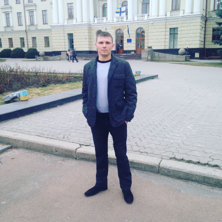  ,   Igor, 35 ,   