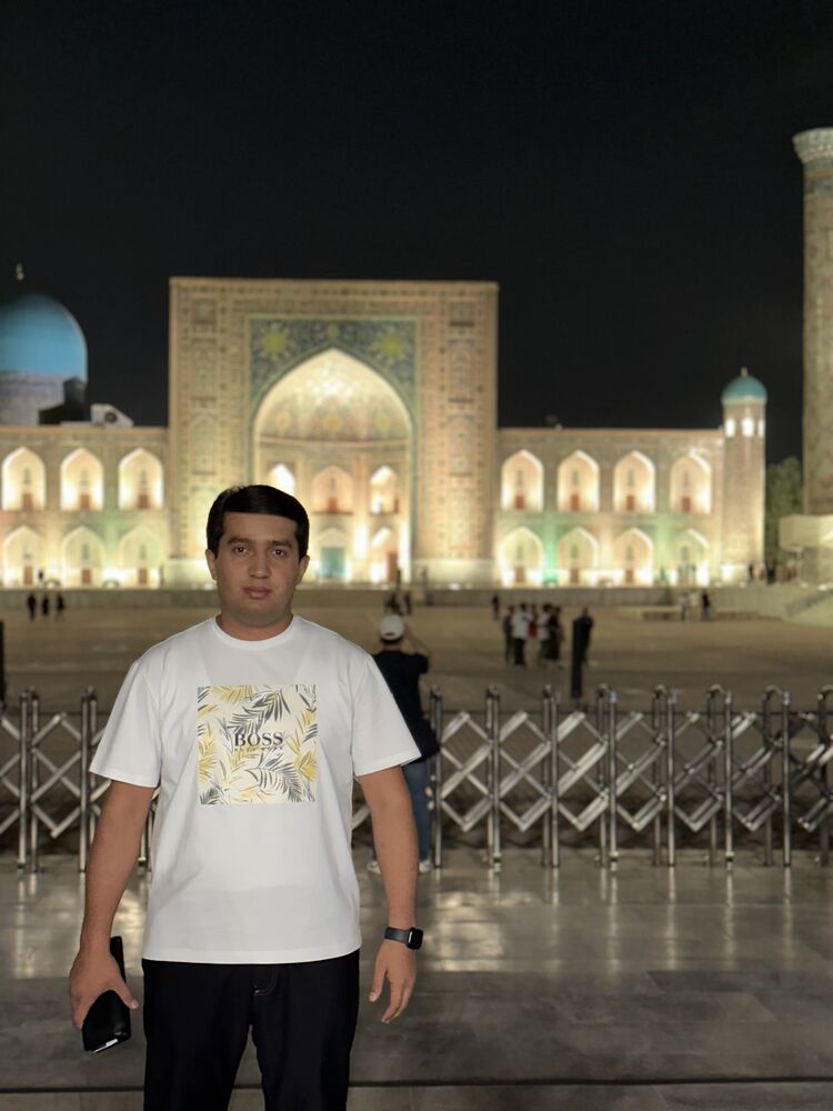  37771290  Akhrordzhon, 33 ,    