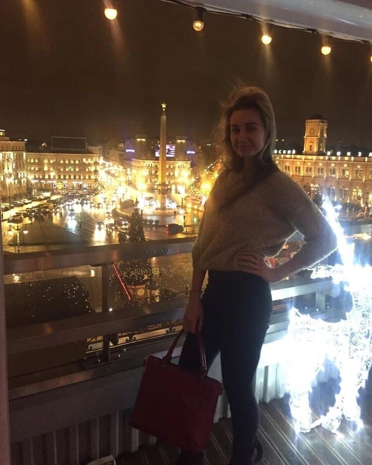  43809270  , 27 ,    -