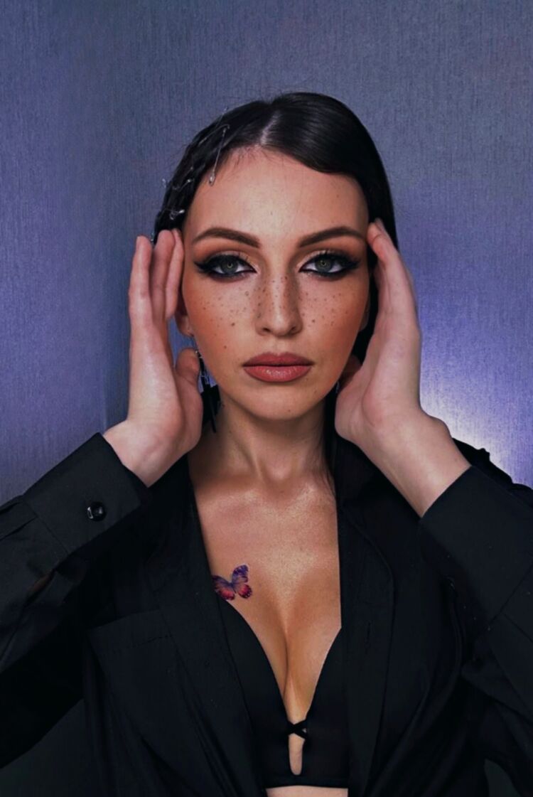  ,   , 27 ,   ,   
