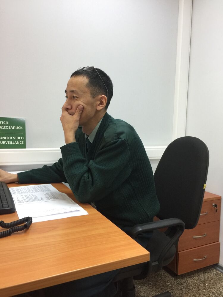  ,   Nik, 40 ,   ,   