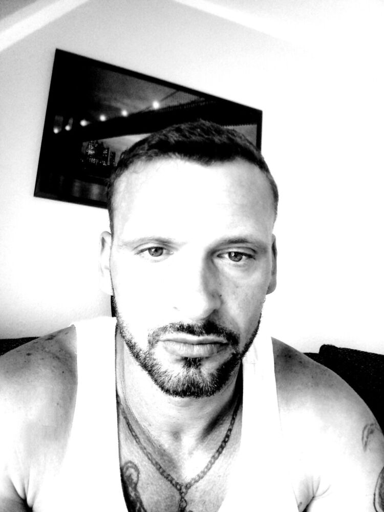  20754690  Max, 42 ,    Remagen