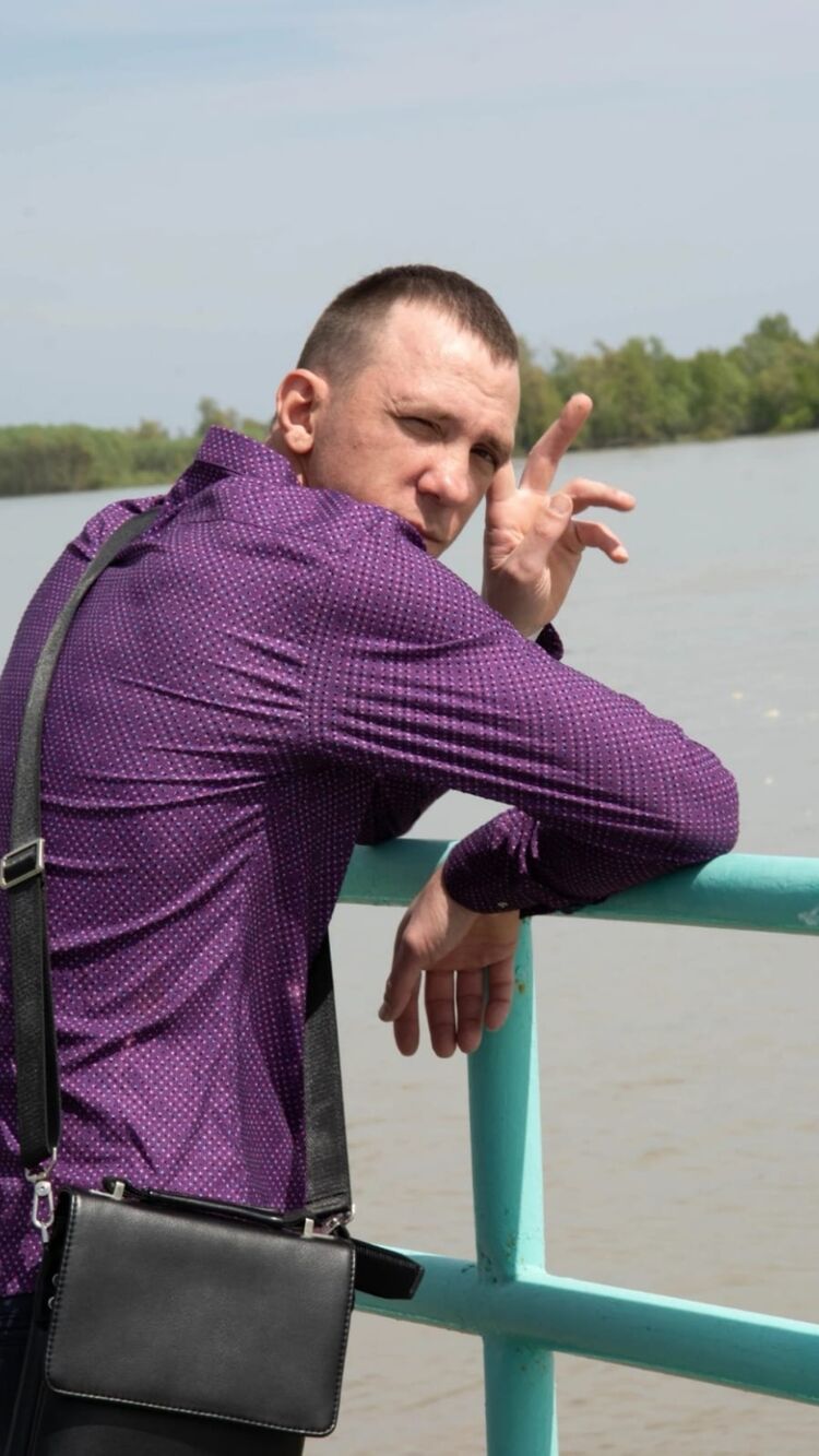  43696380  Vitaly, 32 ,    