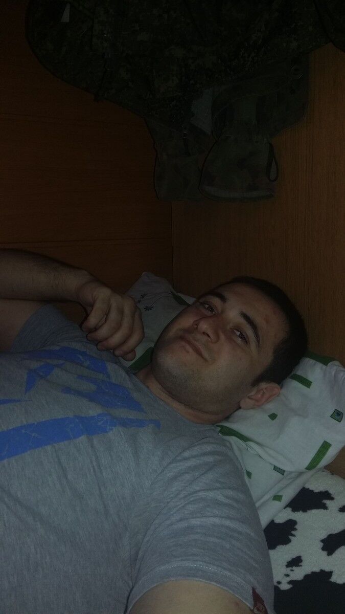  9501900  Konstantin, 35 ,    