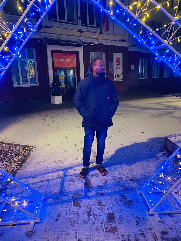 ���� 54821240 ������� Frank bakehe, 30 ���, ���� ���������� � �����