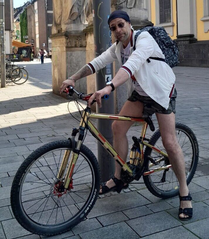  ,   Gerri, 48 ,   ,   , c , 
