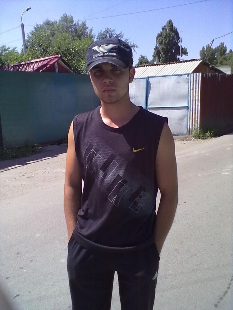  ,   Alex, 35 ,   