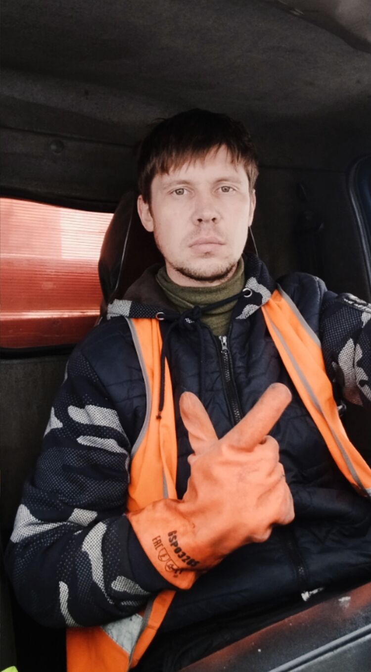  ,   Anton, 34 ,   ,   