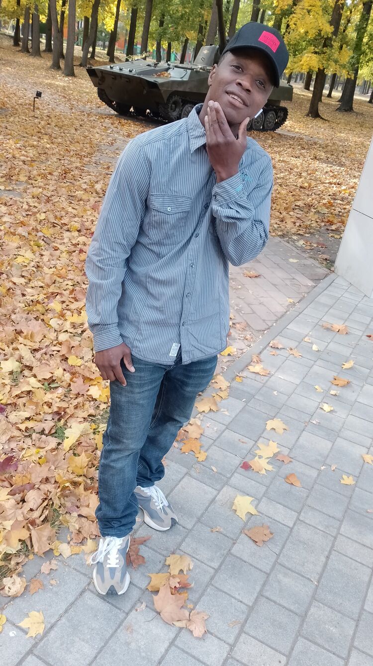  53854220  Martinho, 26 ,    