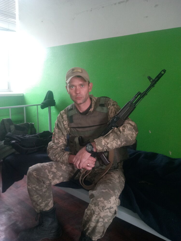  ,   Igor, 47 ,   