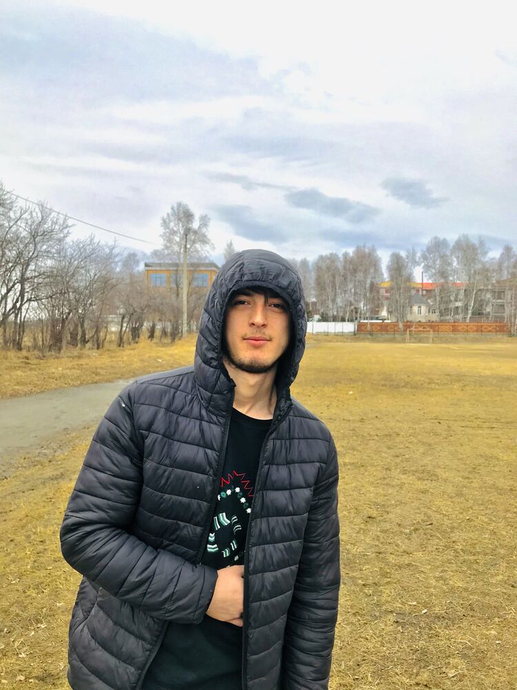  26252790  Anzor, 25 ,    