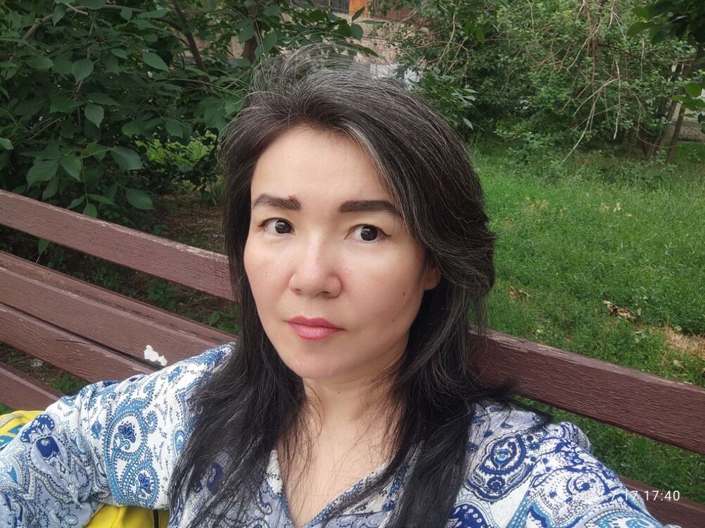  ,   Sara, 50 ,   c 
