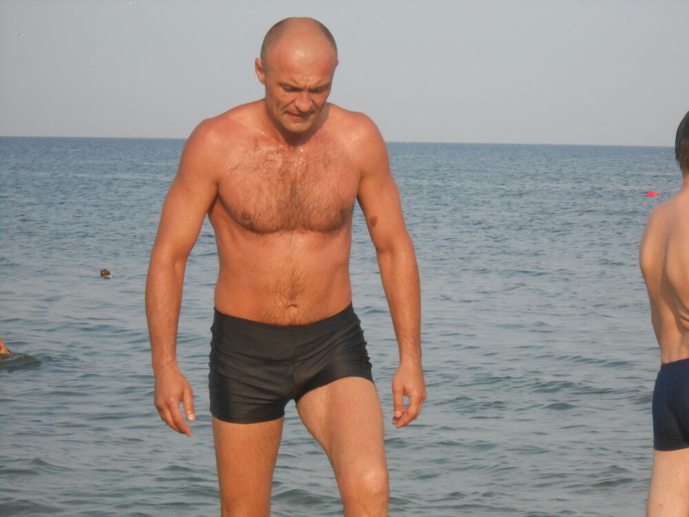  ,   Stas, 52 ,   