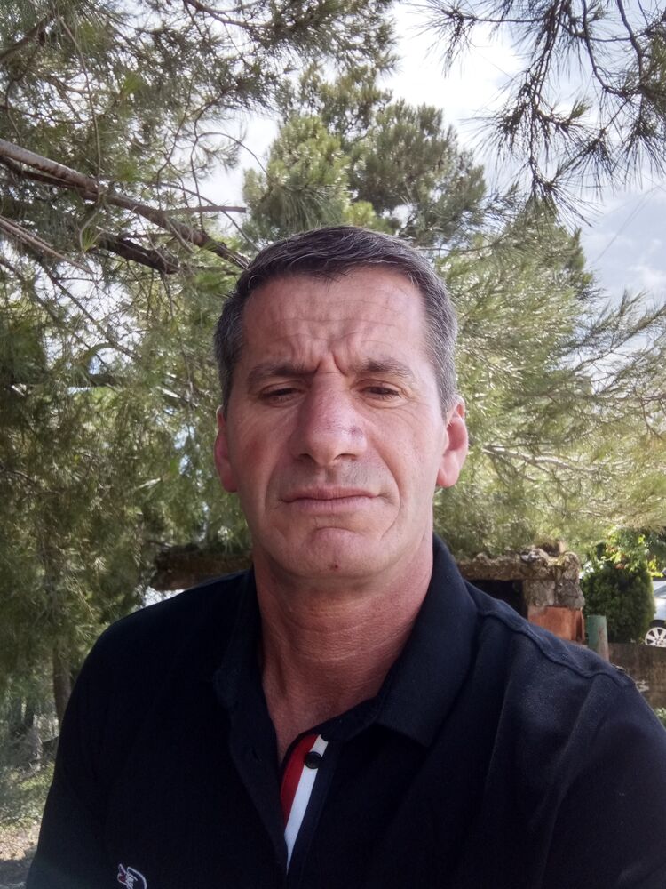  51884560  Armando, 45 ,    