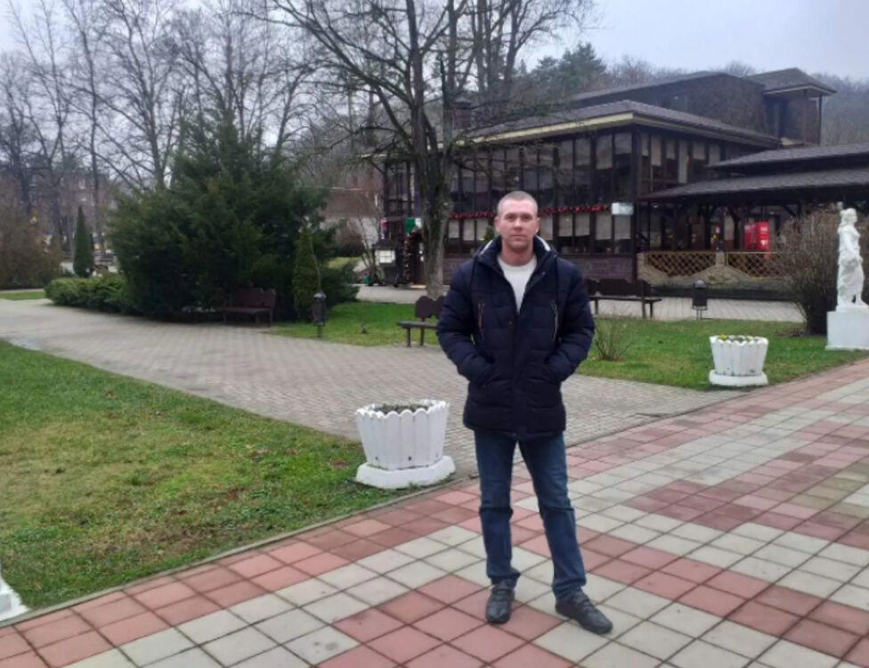  --,   , 40 ,     , c 