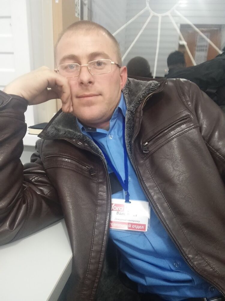  ,   Valentin, 41 ,   ,   , c 