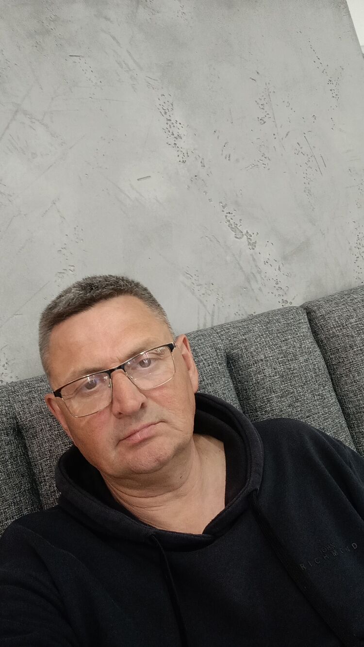  51396560  , 57 ,    